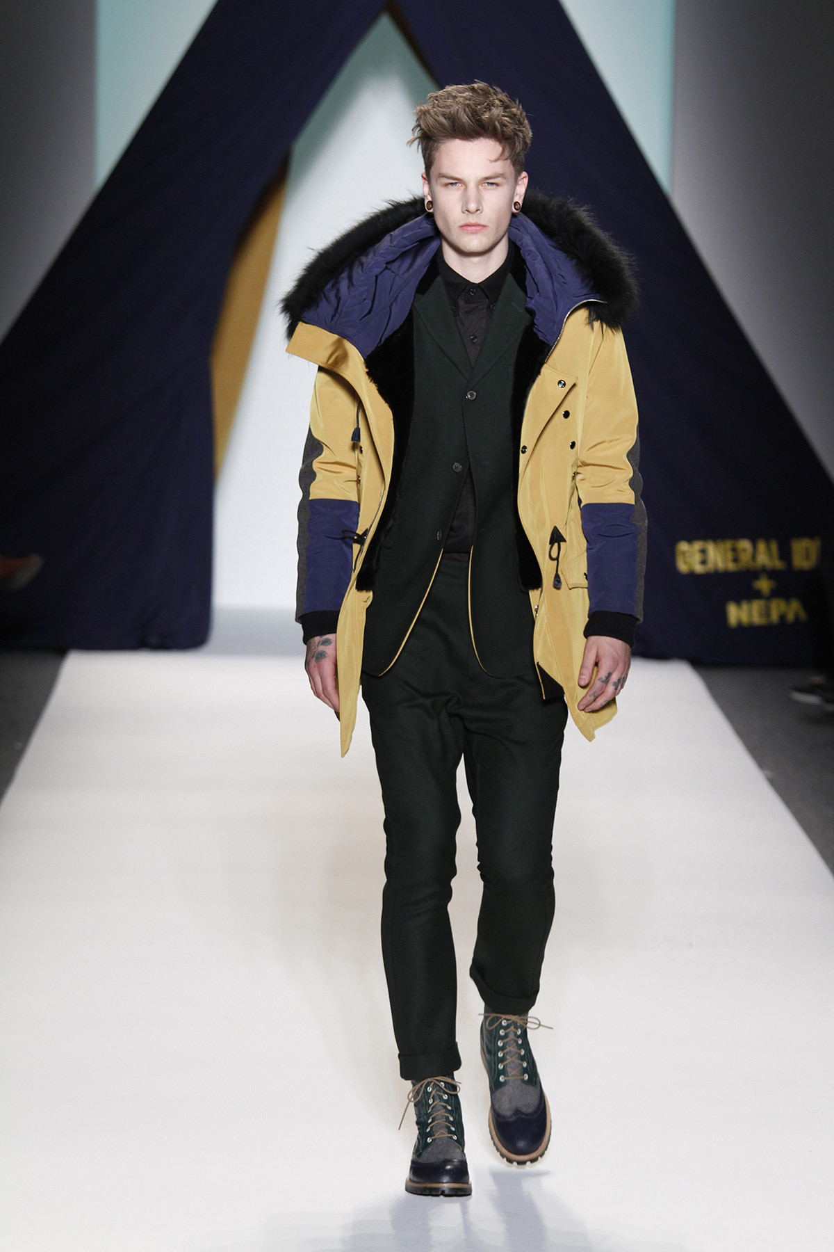 2011 FW NEW YORK COLLECTION